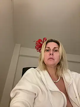 Amelia9798's cam snapshot