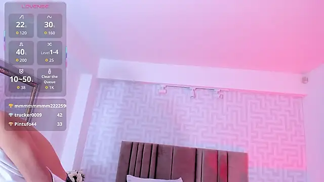 naishaa_'s cam snapshot