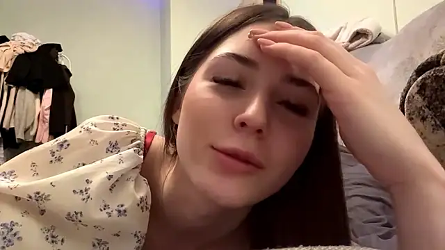 Adel_strongwoman live sex cam