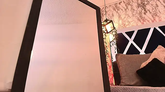 charlotte_bluee's cam snapshot