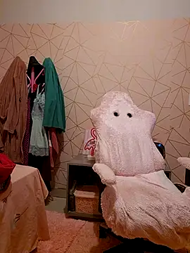 Irresistible24 live sex cam