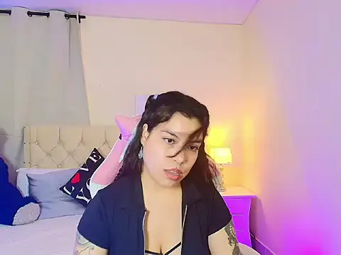 LillithRoses_'s cam snapshot