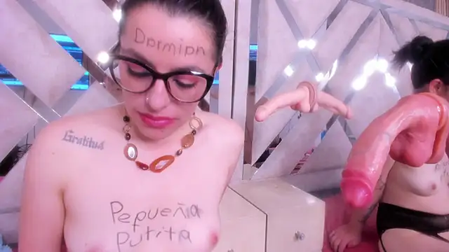 IsisNoir's cam snapshot