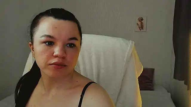 Mia_Mia999's cam snapshot