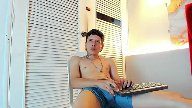 ESTEBAN_2102 live sex cam