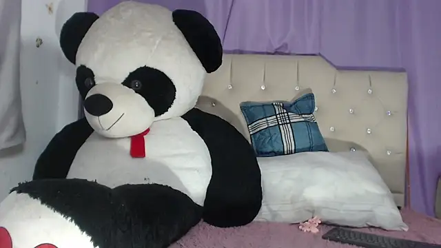 eimyy_rouse's cam snapshot