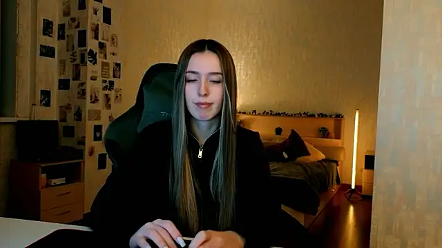 yourrdanceteacher's cam snapshot