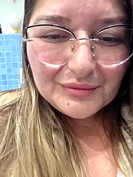 BellaMonella88's cam snapshot