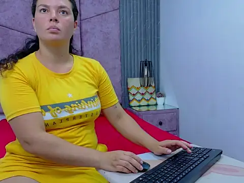 ZamanthaJhones's cam snapshot