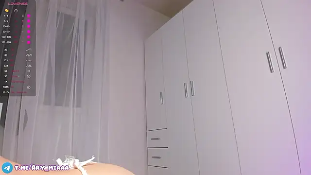 Ary_mia live sex cam