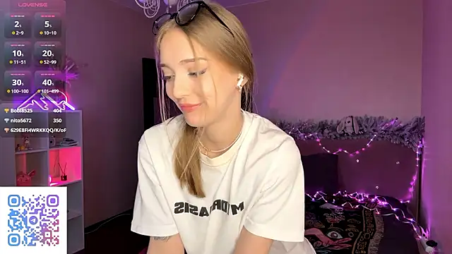 EvaPeace's cam snapshot