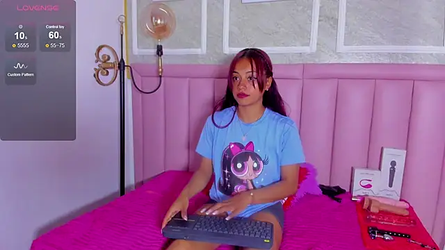 HoollyHendrix's cam snapshot