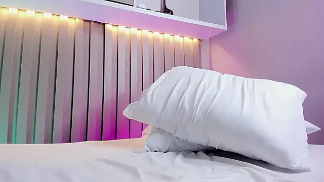 dahianthompson's cam snapshot