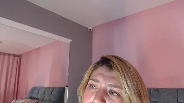 Camila_Russoo's cam snapshot