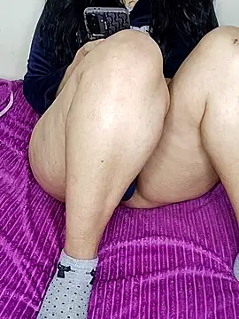 Malika_695 live sex cam