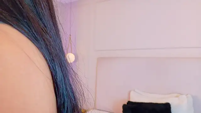 OlayaCooper's cam snapshot