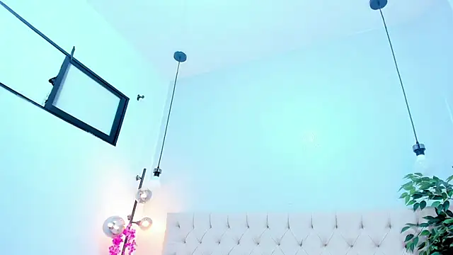 Victoria_Coleman's cam snapshot