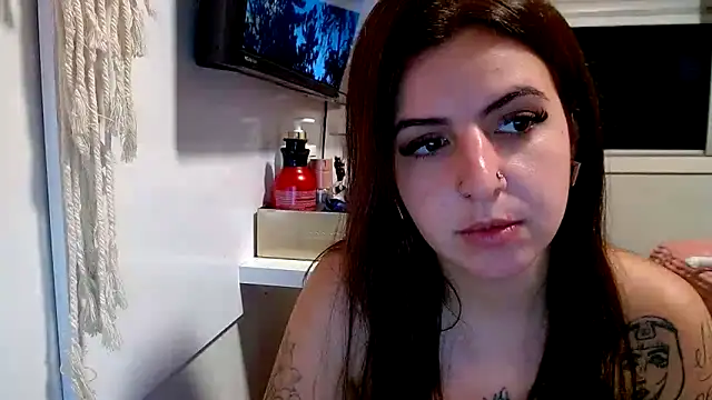 chelbyy's cam snapshot