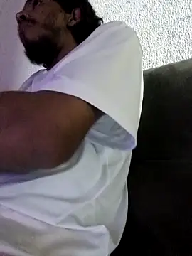 OfficialMineirinho live sex cam