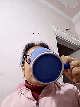 Hotestlove live sex cam