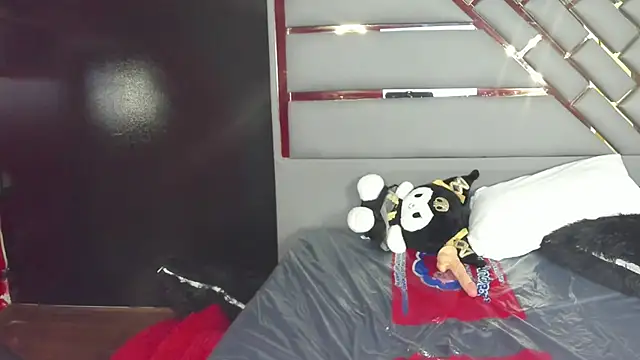 Clarita_Hill live sex cam