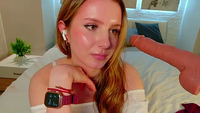 Betty_June's cam snapshot