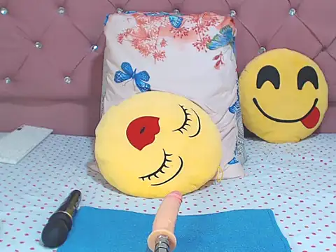 sharonbrown28's cam snapshot