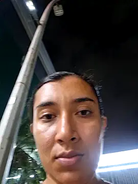 Robin_H00t_2's cam snapshot