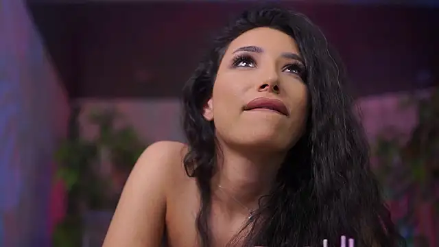 GinaValentinna's cam snapshot