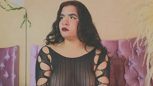 KARINAJTORRES's cam snapshot