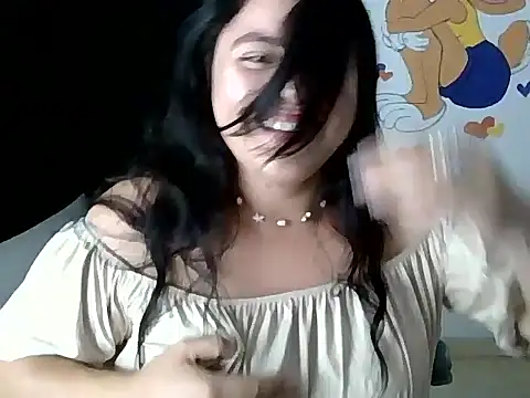 Emacollins_'s cam snapshot