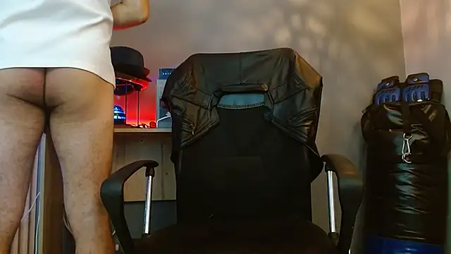 Reiko_85_ live sex cam