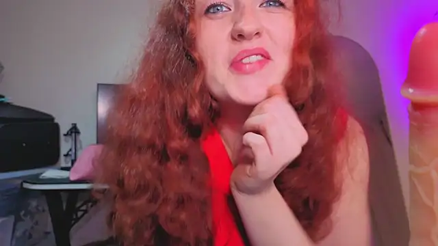 ENGLISHEMILY_69's cam snapshot