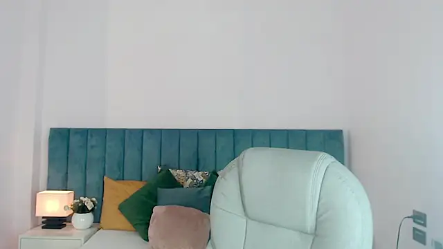 april_bunnyy's cam snapshot