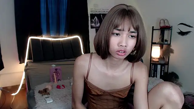 Ivoryhotcummer live sex cam