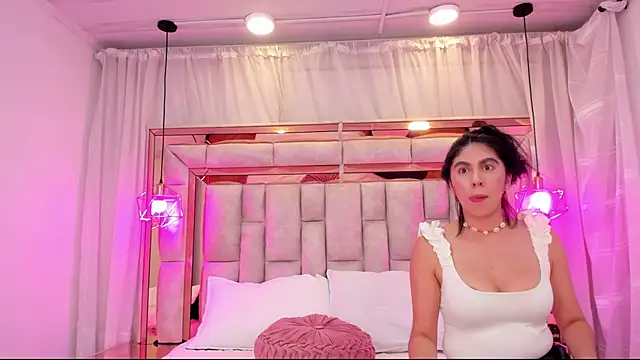 Lily_Grey's cam snapshot