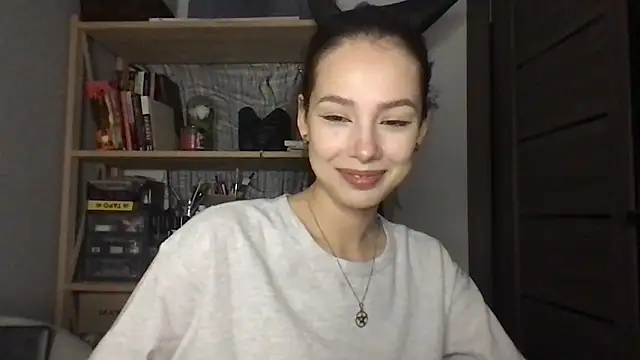 Yuna5343 live sex cam