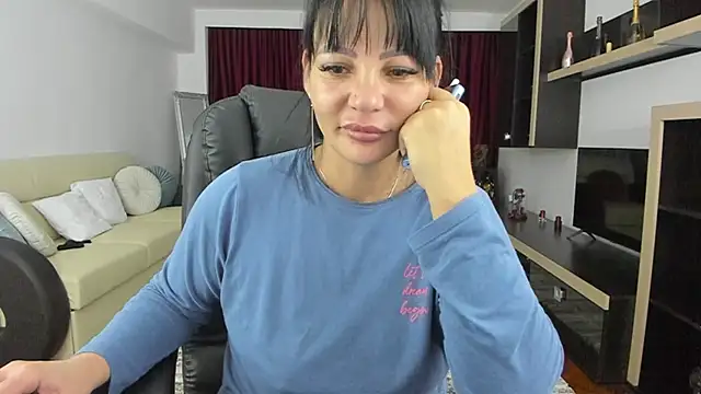 Ella_sweety00 live sex cam