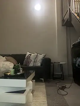 Bustygoddess32 live sex cam