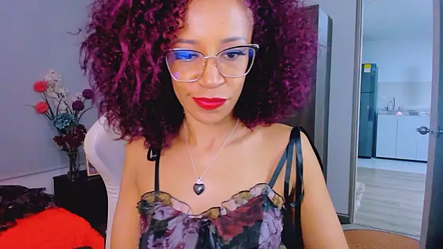 ScarlettMalbec live sex cam