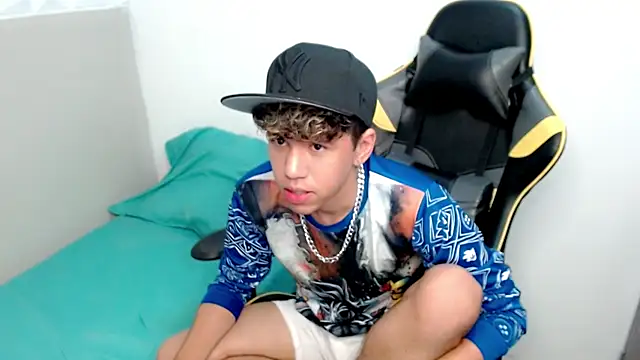 Big_boyss_ live sex cam