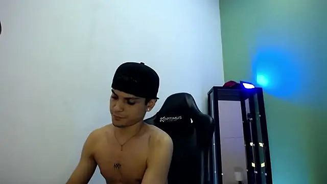 dilan_hott_'s cam snapshot