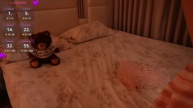 Lilly_Colins live sex cam