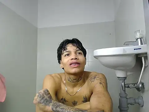 Dogan_Renzo0's cam snapshot