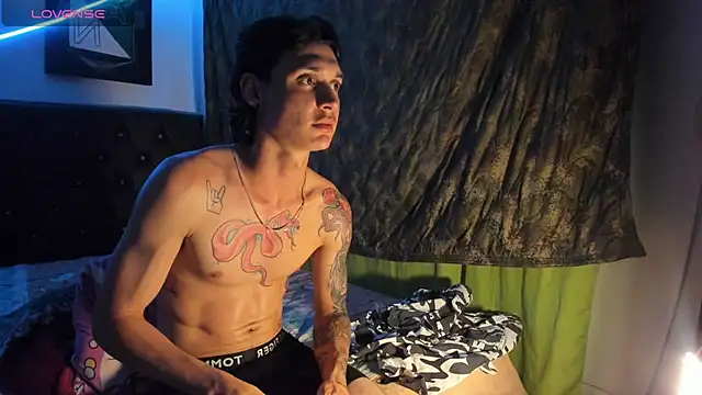 LokyHart's cam snapshot