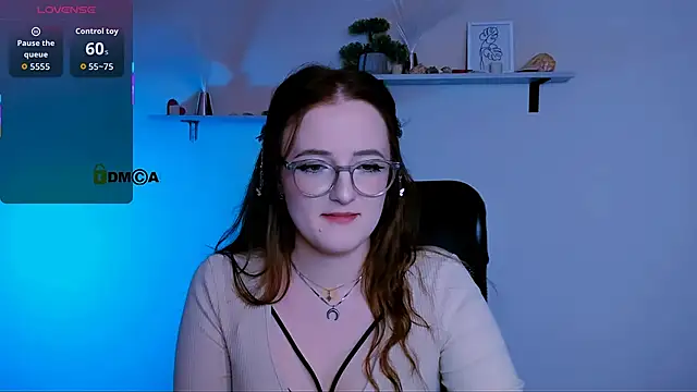 luna_berryy's cam snapshot