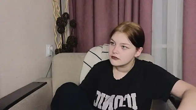 BevHanni's cam snapshot