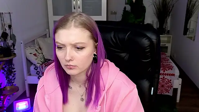 Kiki_shay live sex cam