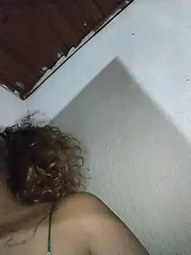 Zarah_Lukas's cam snapshot