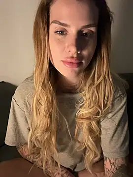 EmiliaCatalina live sex cam